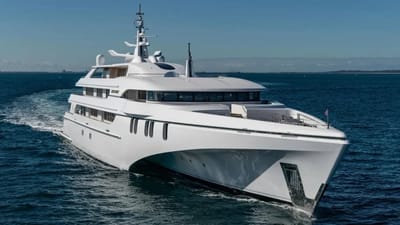 Singaporean paint billionaire built a $100,000,000 superyacht around mahjong to to keep his family together at sea