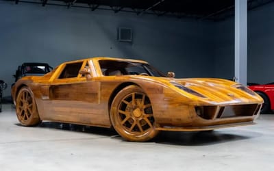 man-creates-incredible-wooden-ford-gt