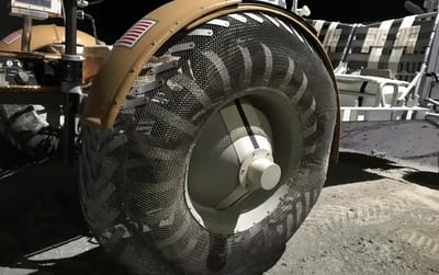worlds-most-expensive-car-bugatti-nasa-boeing-lrv-lunar-roving-vehicle-moon-buggy