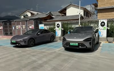 men-drive-xiaomi-su7-yu7-first-time-china-road-trip