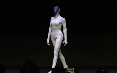 Xpeng IRON robot cut open in front of everyone to prove there's no human inside