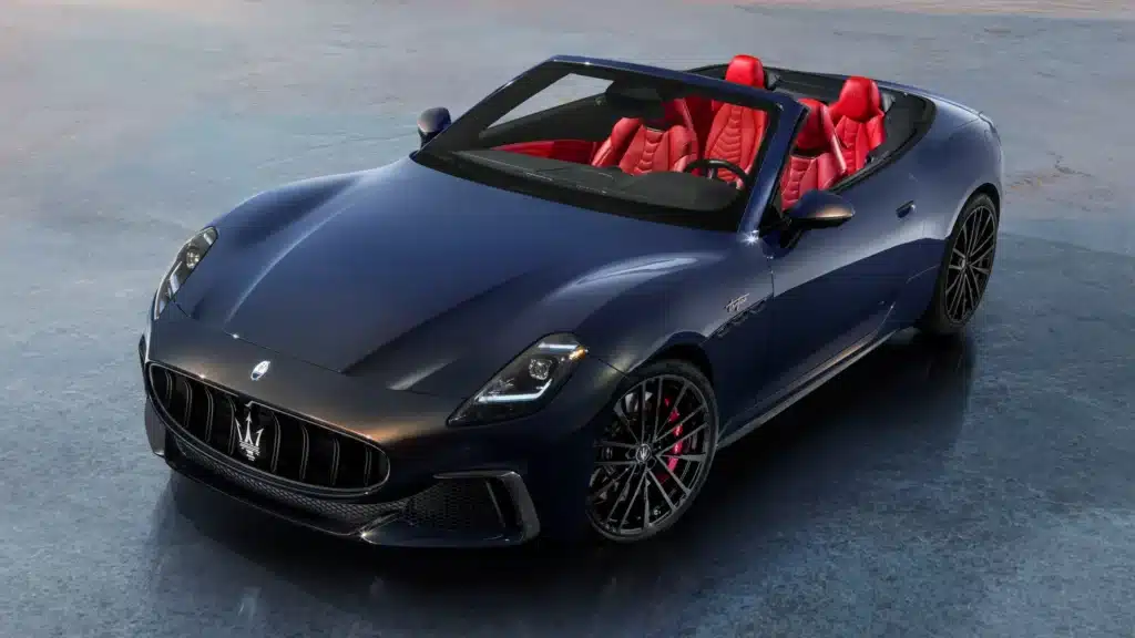 The new Maserati GranCabrio Trofeo makes its debut and it'll take your breath away