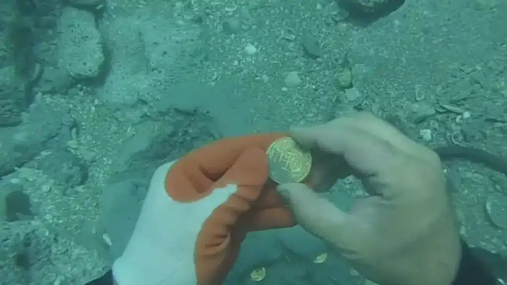 $20bn worth of treasure was found aboard the sunken ship