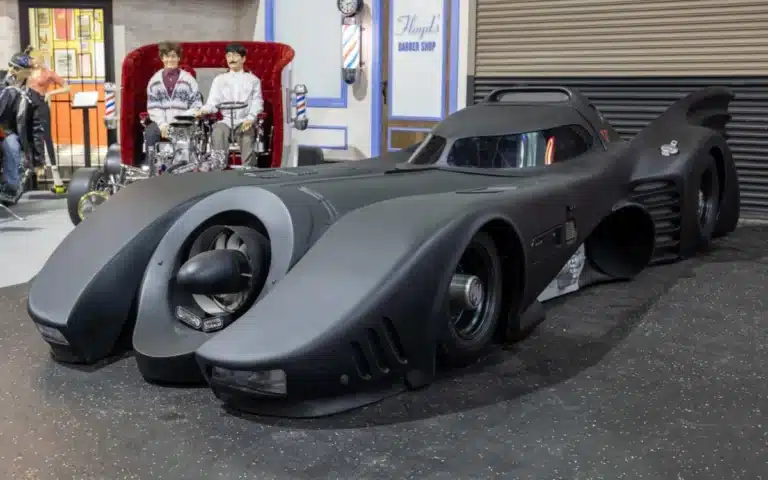 Mecum Auctions is selling a street-legal 1989 Batmobile - and it is seriously cool.