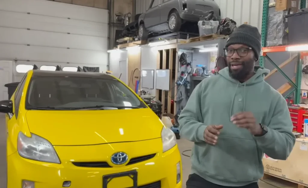 US YouTuber buys $100 Prius headed for the junkyard and quickly learns why it’s only worth $100