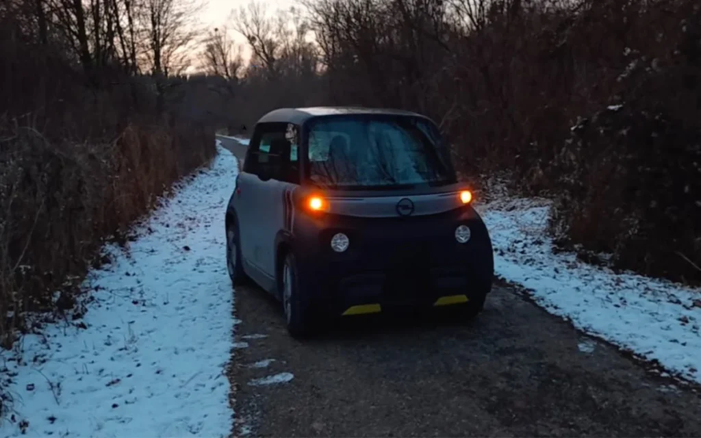 This YouTuber posted POV footage of himself pushing the 12hp Opel Rocks-E to its absolute limit, in a sequence that could have ended in disaster