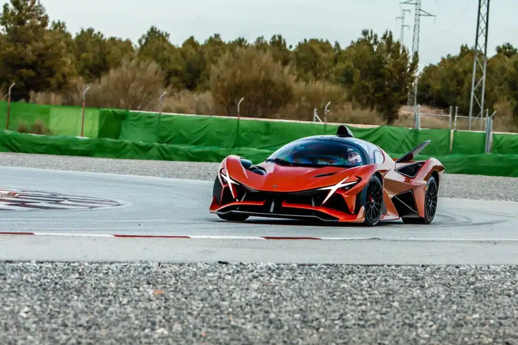 Driver of 1-of-1 $3M prototype inches away from disaster while parallel parking at California hypercar convention