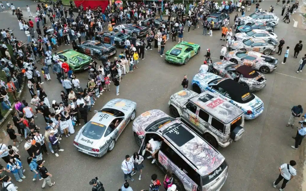 Supercars gathered to create Guinness World Record for Gumball 3000