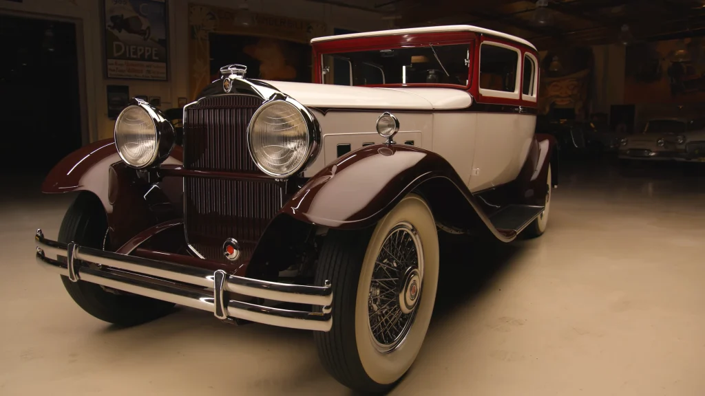 Jay Leno gets a look at a luxury 1930s Packard Victoria coupe
