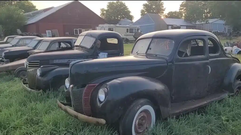 vintage cars barn find illinois