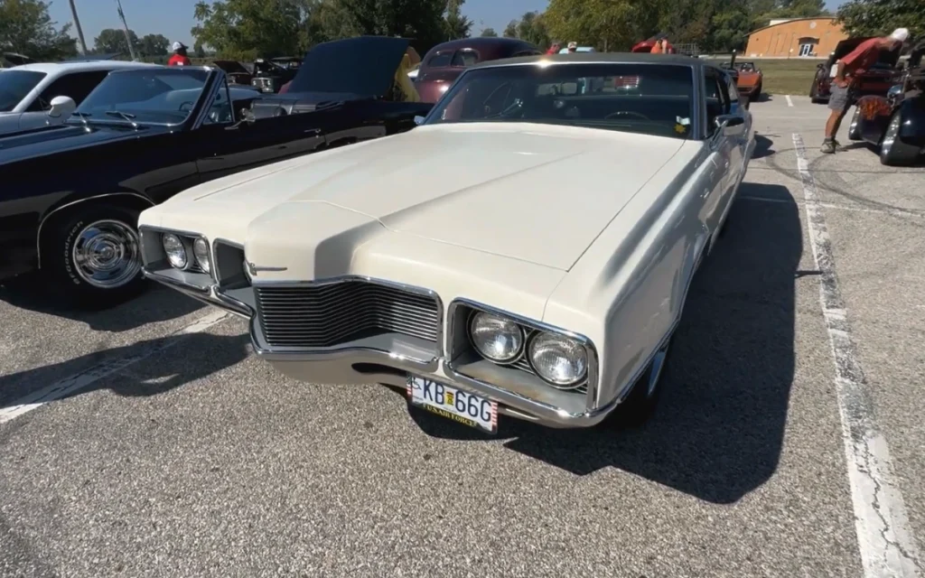 1970 Ford Thunderbird with just 15k miles spent decades sitting unused in Colorado until new owner rescued it