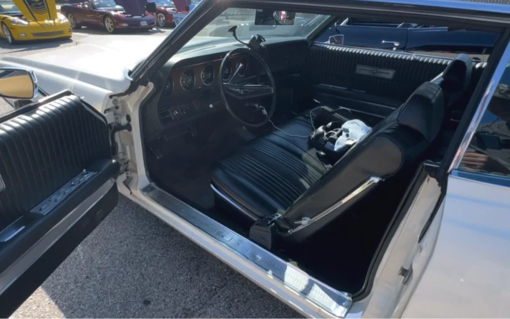 1970 Ford Thunderbird with just 15k miles spent decades sitting unused in Colorado until new owner rescued it