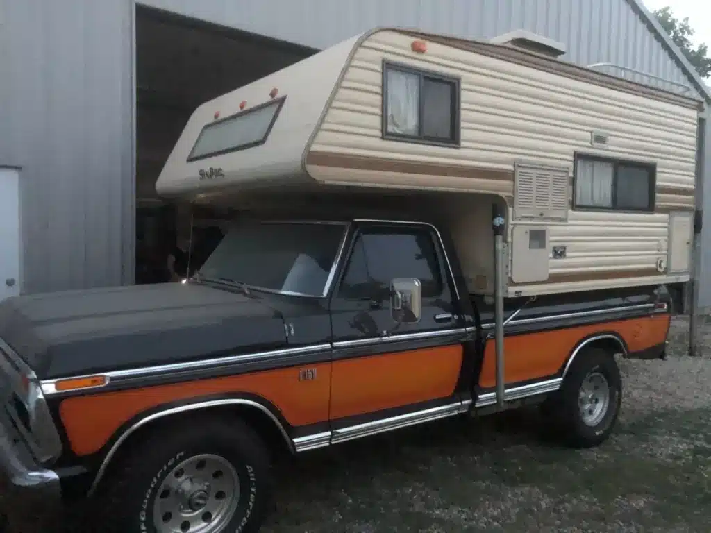 Customized 1976 Ford F-150 