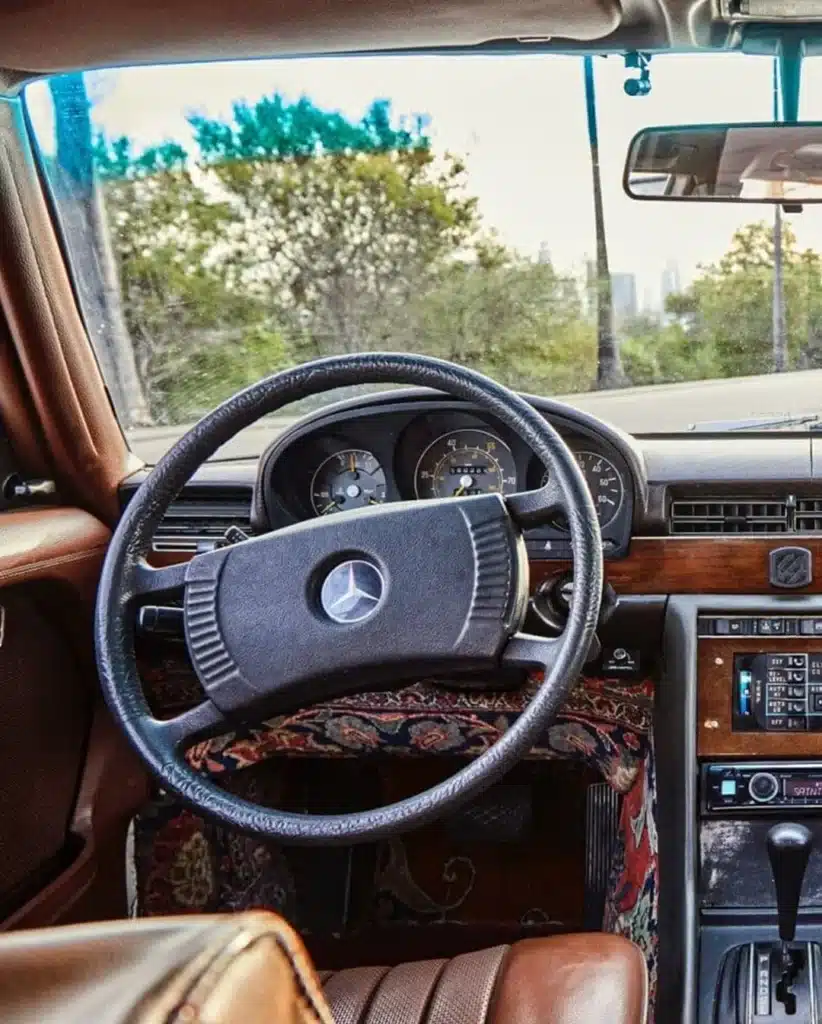 1980 Mercedes-Benz 300SD Aladdin persian rugs