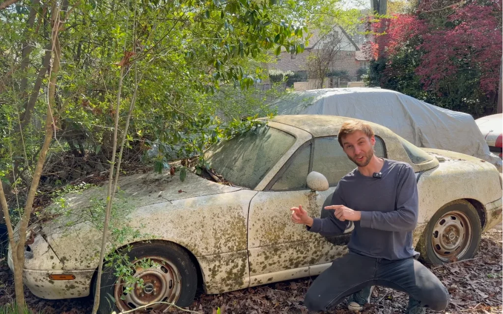 Man tries to bring forgotten 1990 Mazda Miata back to life after it sat completely neglected and abandoned for nearly 20 years