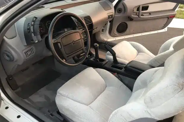 1992 Dodge Daytona IROC R/T muscle car