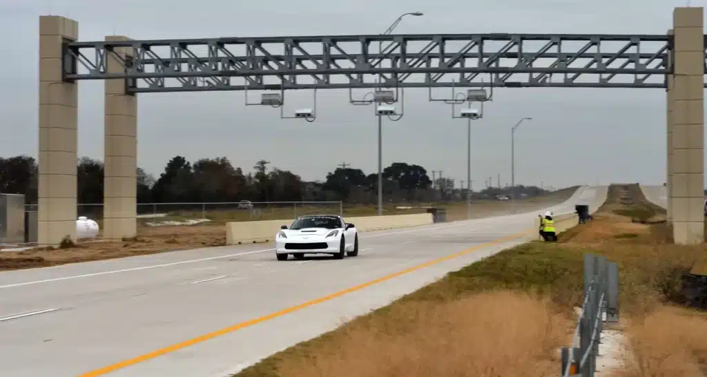 c7 corvette stingray 200mph hennessey