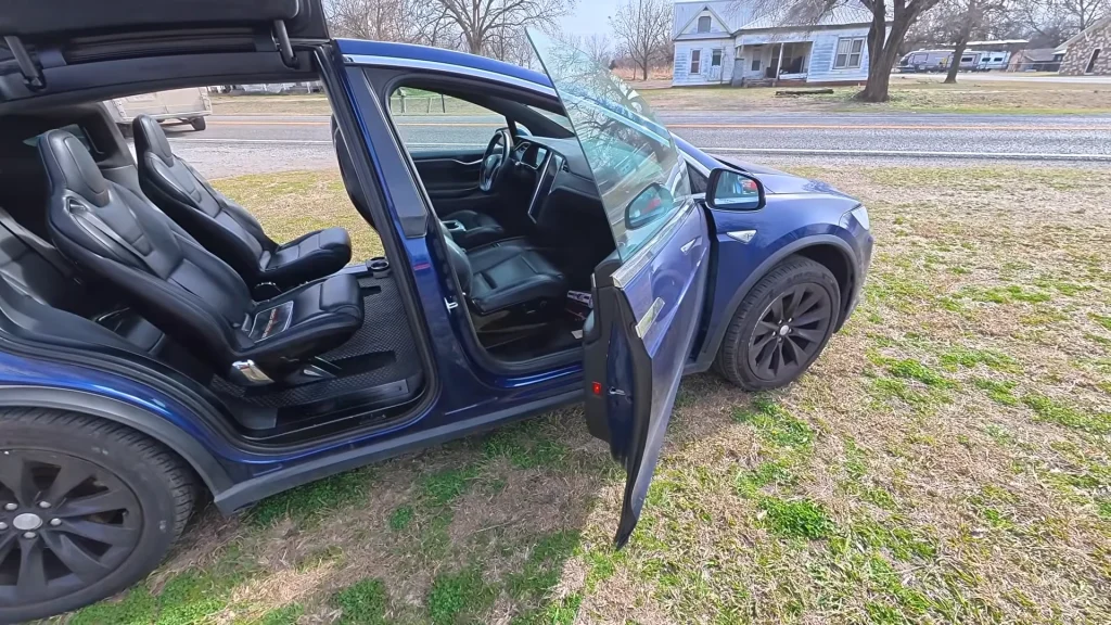 Oklahoma man buys 2016 Tesla Model X 90D EV for $9,500 sight unseen and expects the worst until he shows up to drive it home