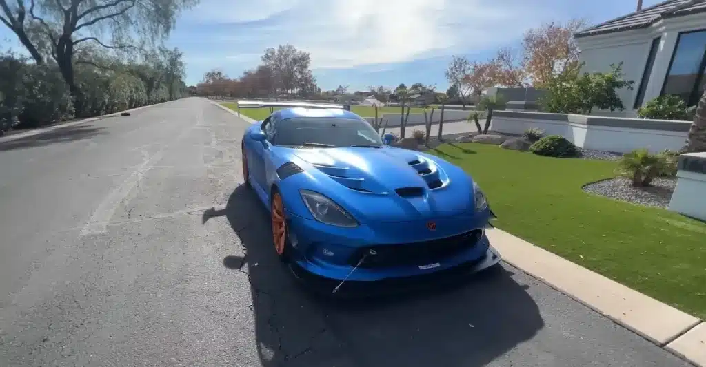 man with 2016 Viper ACR American supercar shares what it is like Dodge Viper ACR