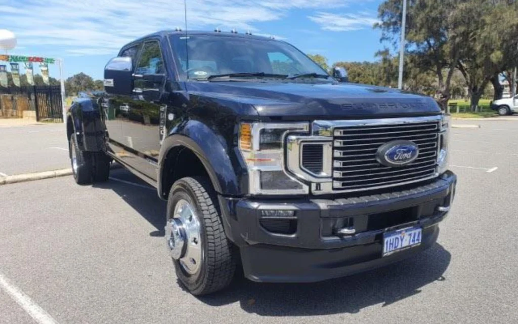 A Ford F-450 custom truck build has gone completely off the rails in the best way possible. 