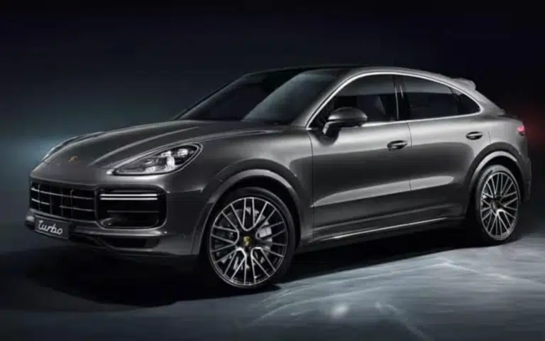 Florida woman thinking about trading in her 2020 Porsche Cayenne after finding out cost to get A/C fixed