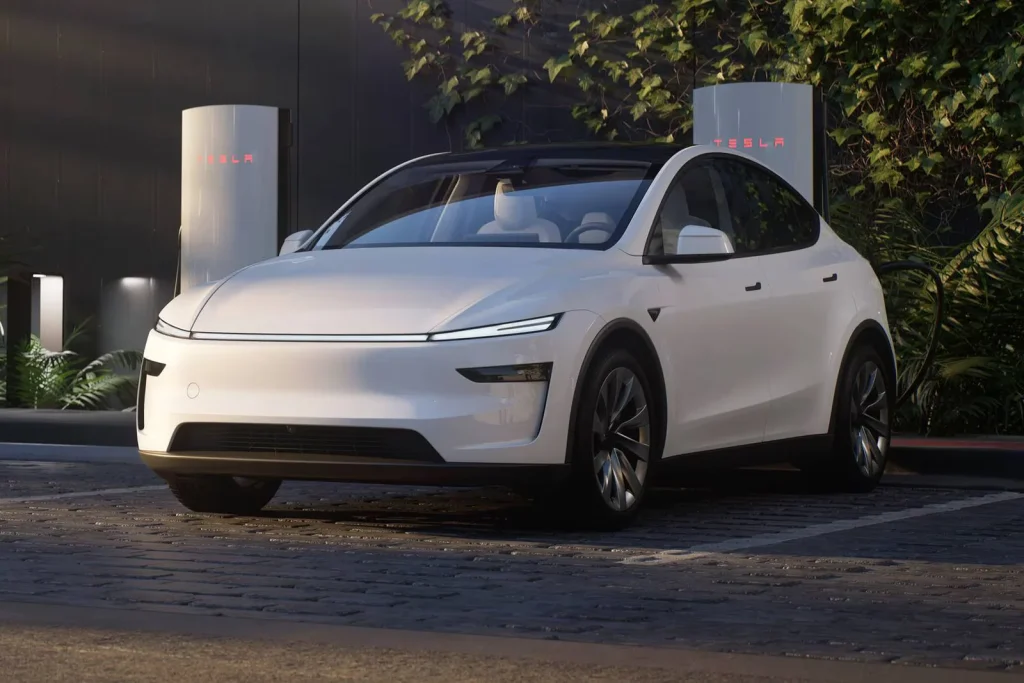 The gap between the monthly cost of charging a Tesla Model Y vs filling a Toyota Camry in the US is very surprising