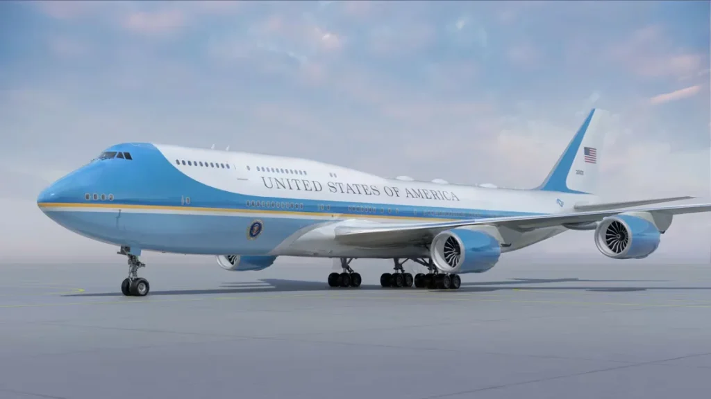 New Air Force One Boeing 747 jumbo jet is a Boieng 747-8