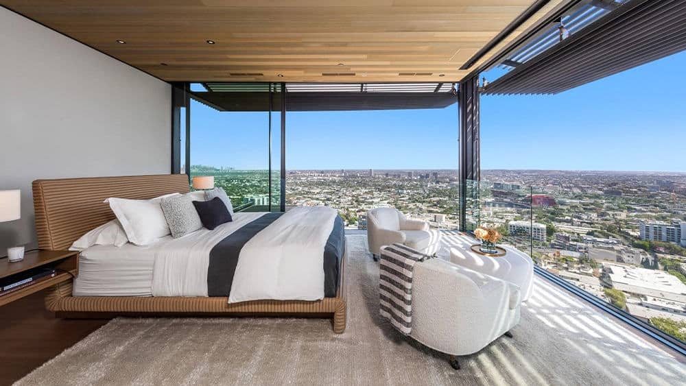 $48m Hollywood mansion, bedroom