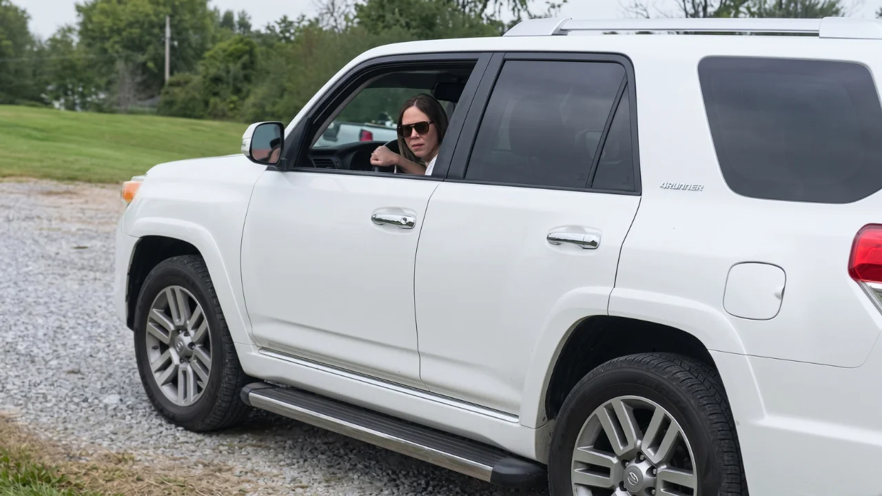 Husband takes too long to change oil on wife's Toyota 4Runner so she heads to the dealership and comes home in a brand new Lexus