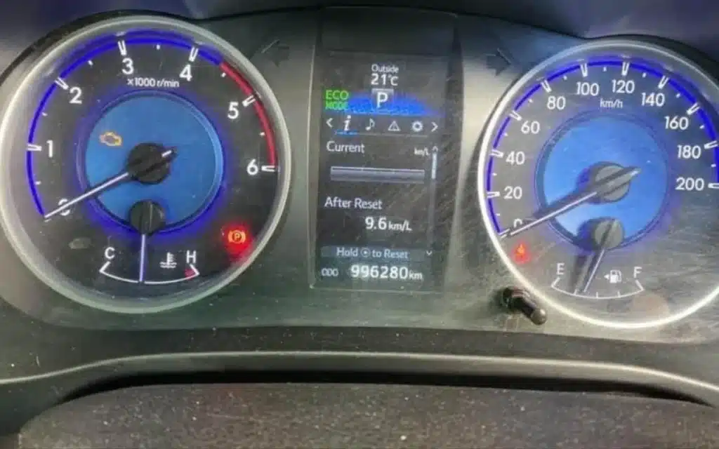 2017 Toyota Hilux pickup truck 2.8GD6 joins the 1,000,000km club