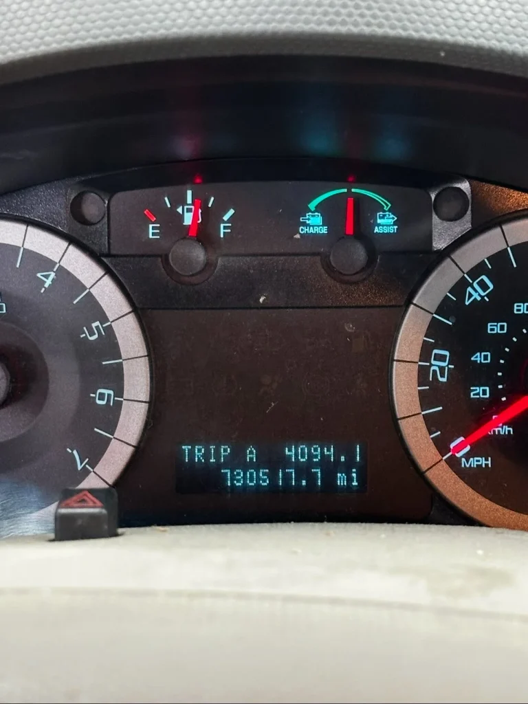 Man shares Ford Escape with over 730k miles after people question if it's possible that one could pass 300k