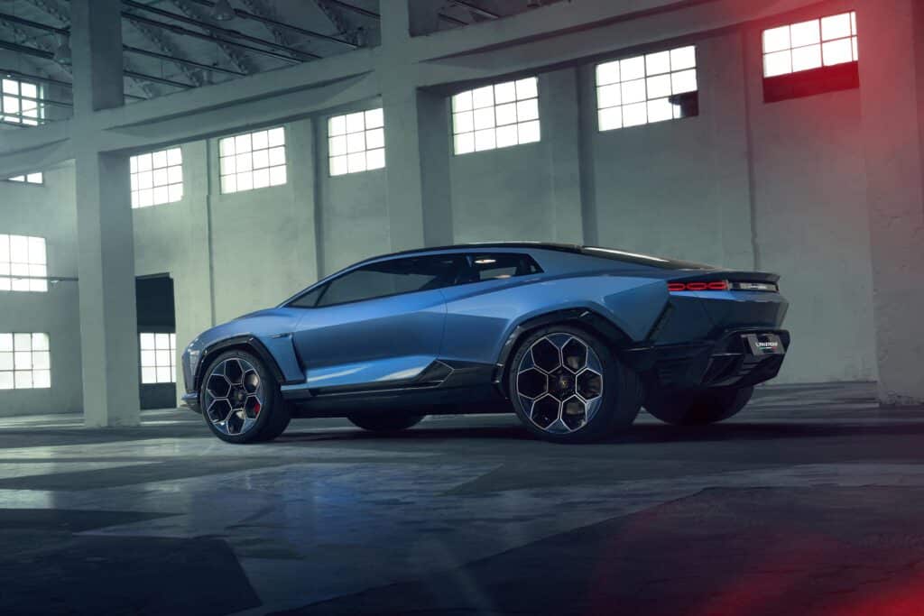 Lamborghini Lanzador, side