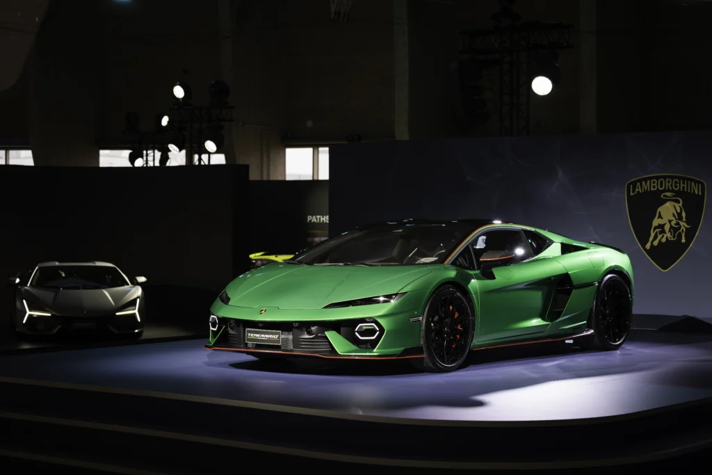 Lamborghini charges $800 for a cupholder, a cheap car feature that comes standard in every sports car competitor and entry-level model