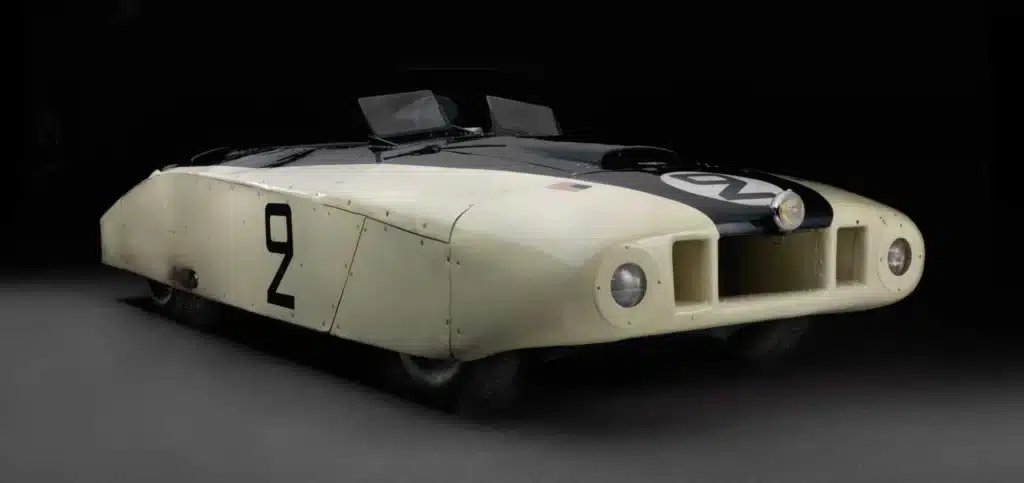 Le Mans saw a millionaire challenge the field in a V8 fighter jet for the track with a Cadillac design