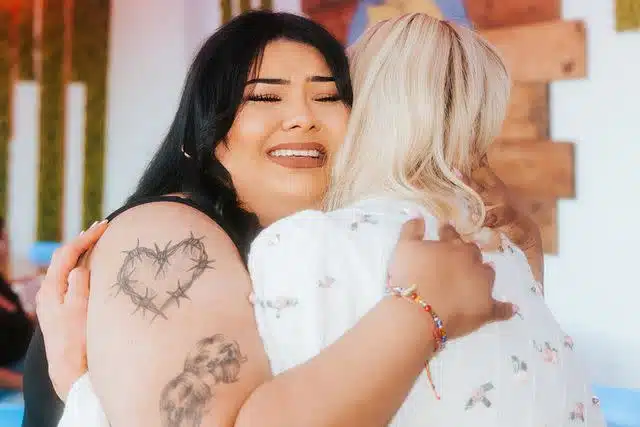 Paris Hilton surprises Texas fan with a brand new car after they lose theirs in a fire