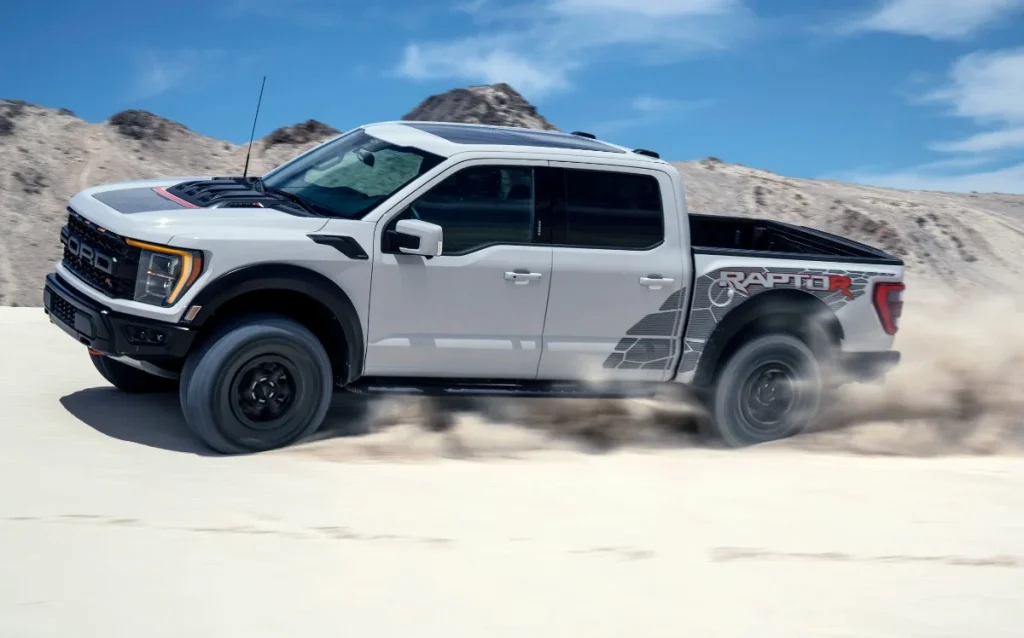A Ford salesman from Arizona noticed a strange recurring theme when it comes to Ford F-150 Raptor R owners