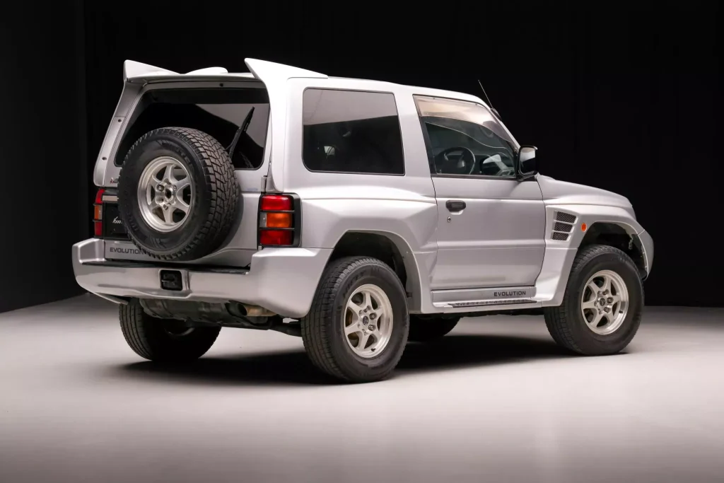 A rare Dakar Rally-style Mitsubishi Pajero Evo just sold for [check price before publishing] in New York