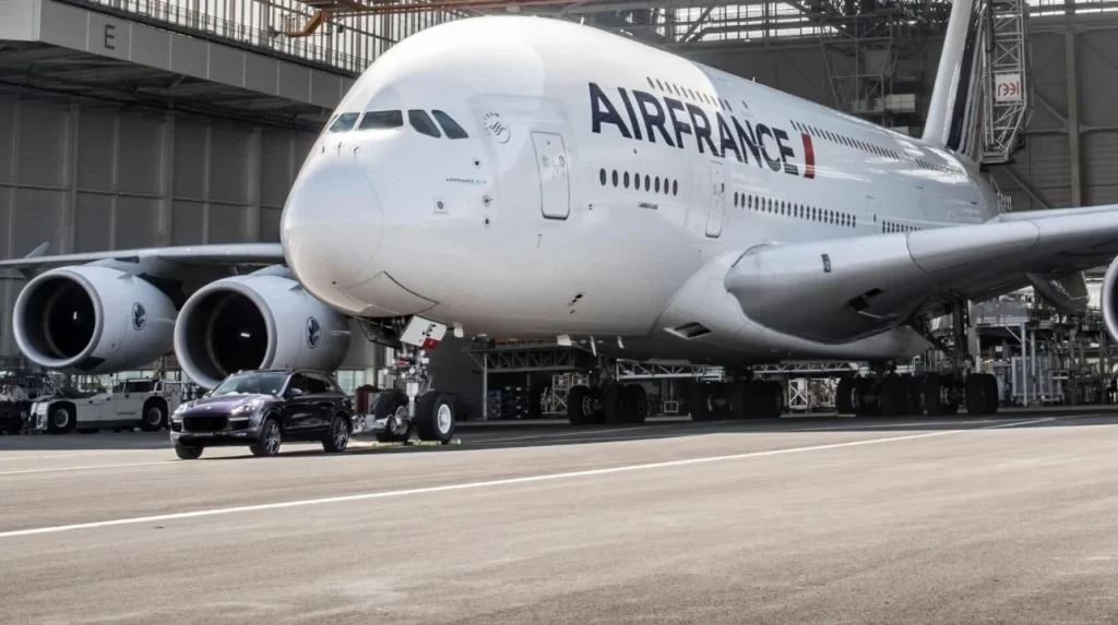 A while back, a Porsche Cayenne S Diesel successfully towed an Airbus A380 weighing 285 tonnes, setting a new Guinness World Record in the process