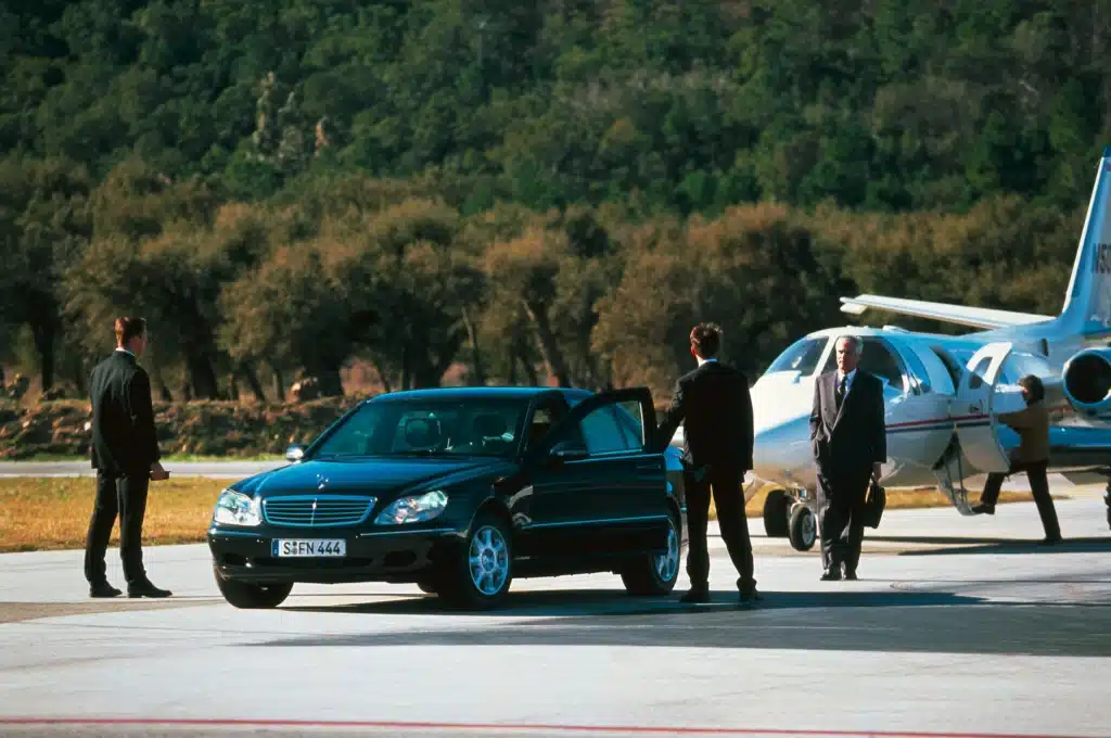Ryanair CEO Michael O’Leary turned his Mercedes S-Class into a licensed taxi company in Ireland, using it to save time on Dublin’s busy roads