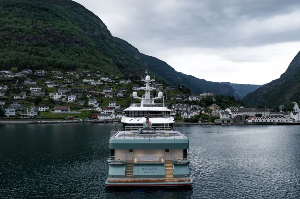 Vancouver locals upset as billionaire's $300,000,000 superyacht 'Anawa' dominates waterfront views