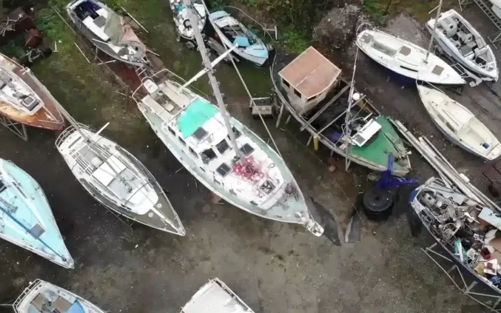 Abandoned yacht turned into a luxury escape