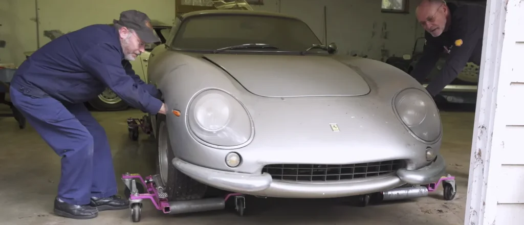 Expert baffled while searching home and finding a Ferrari 275 GTB/2 and Shelby Cobra 427 in abandoned underground garage