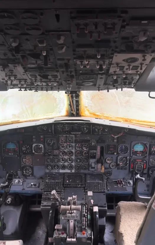 Man explores abandoned plane left to rot for 10 years in Texas and it's like a haunting look back in time