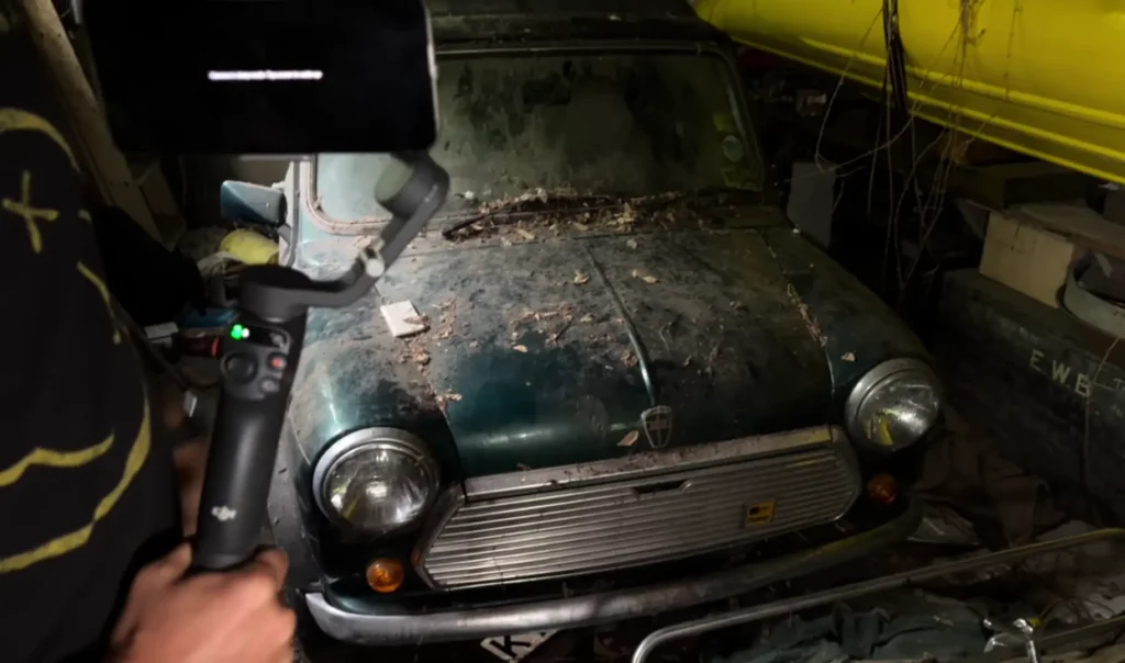 abandoned Mini