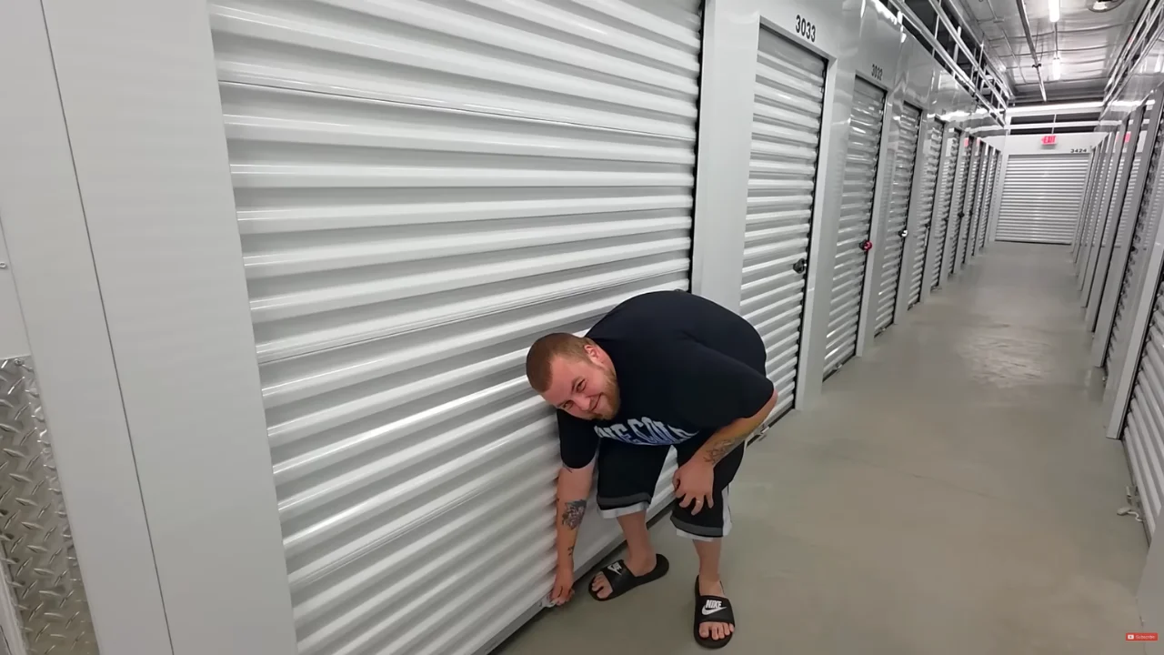 US man pays just $250 for abandoned storage unit that's packed full of Apple products