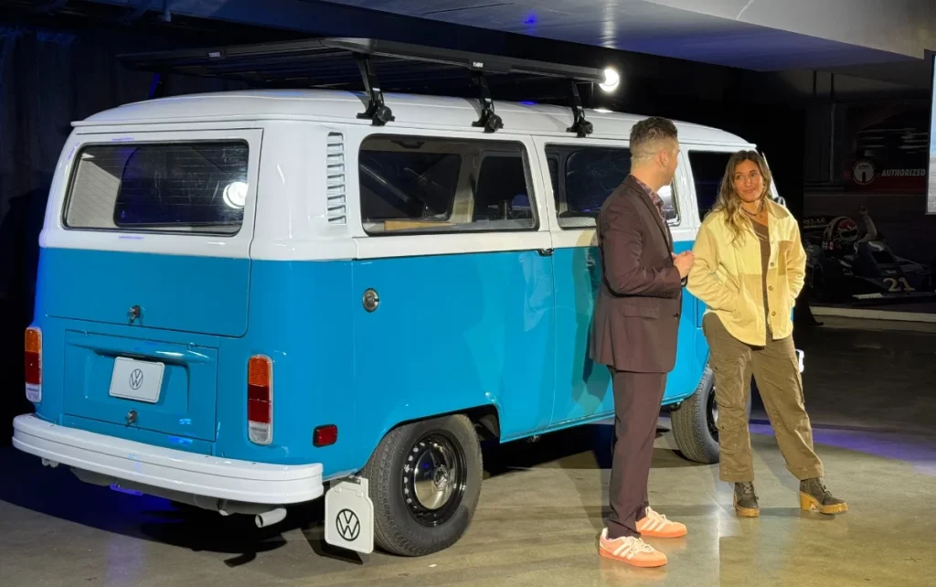 About a year ago, the image of a 1977 Volkswagen T2 Bus photographed against a backdrop of devastation in California went viral