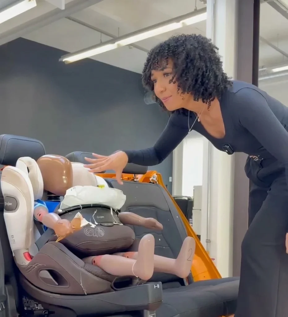 According to child safety experts, parents switch car seats too soon, but this creates problems mostly related to airbag technology