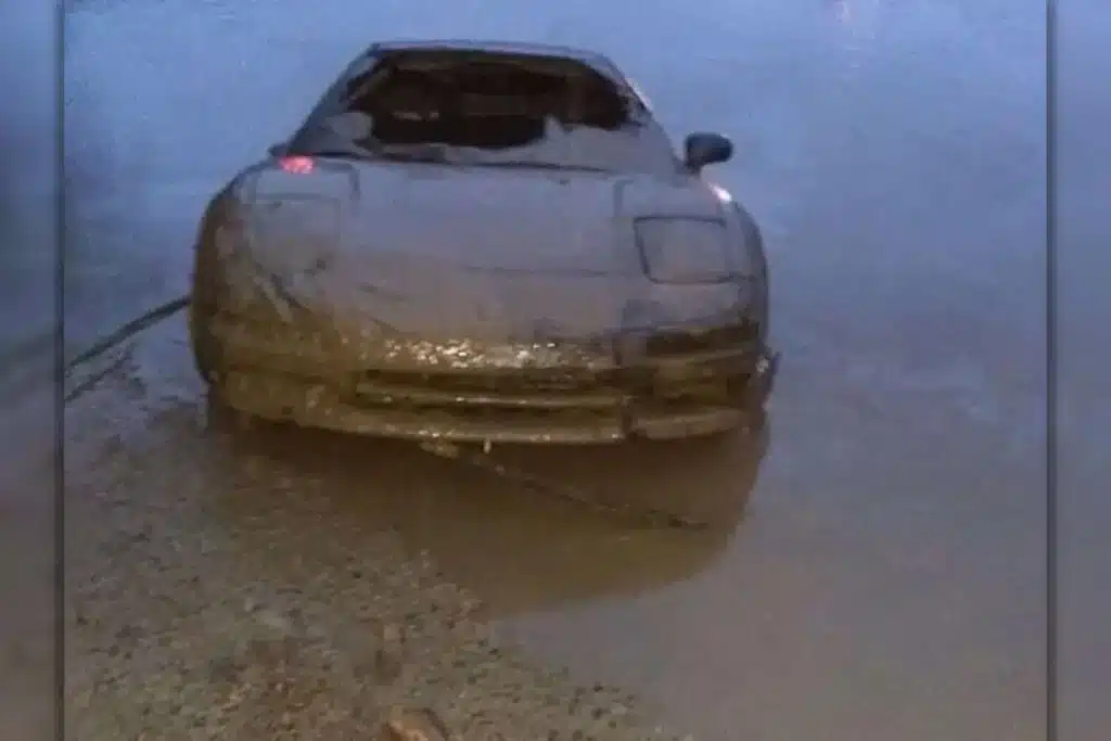 Acura NSX pulled from water