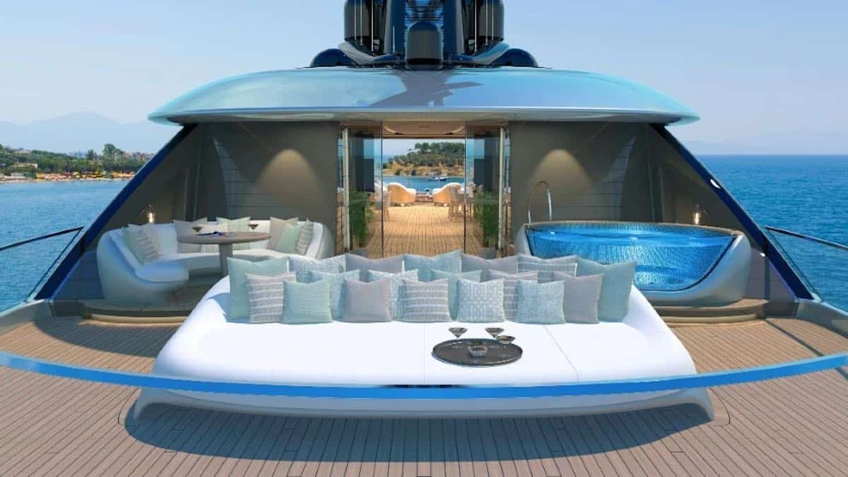 Sun lounge on the deck of the Admiral Kensho