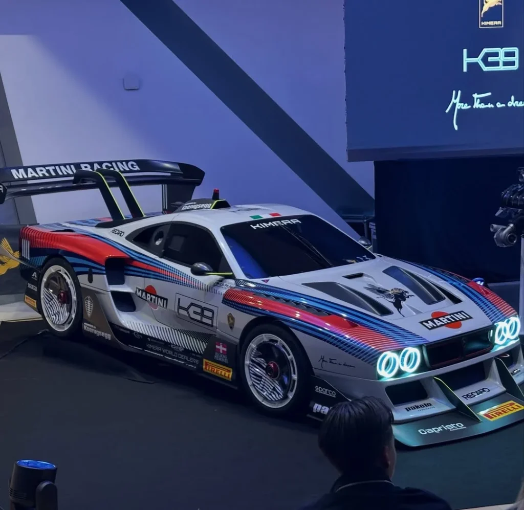 After launching two restomods, Italian automaker Kimera just unveiled its first all-new supercar, and it uses a Koenigsegg engine